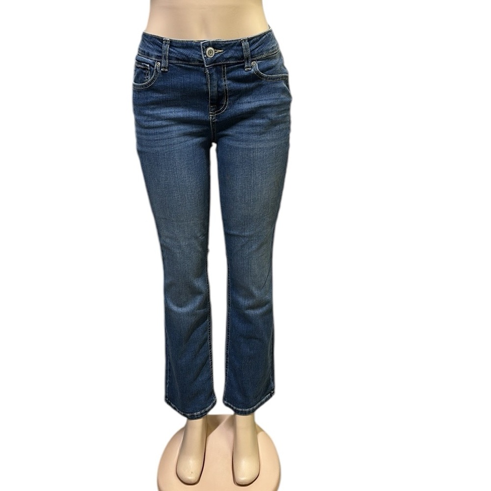 Maurices Denim Mid Rise Medium Wash Straight Leg Blue Jeans Womens 6 Short